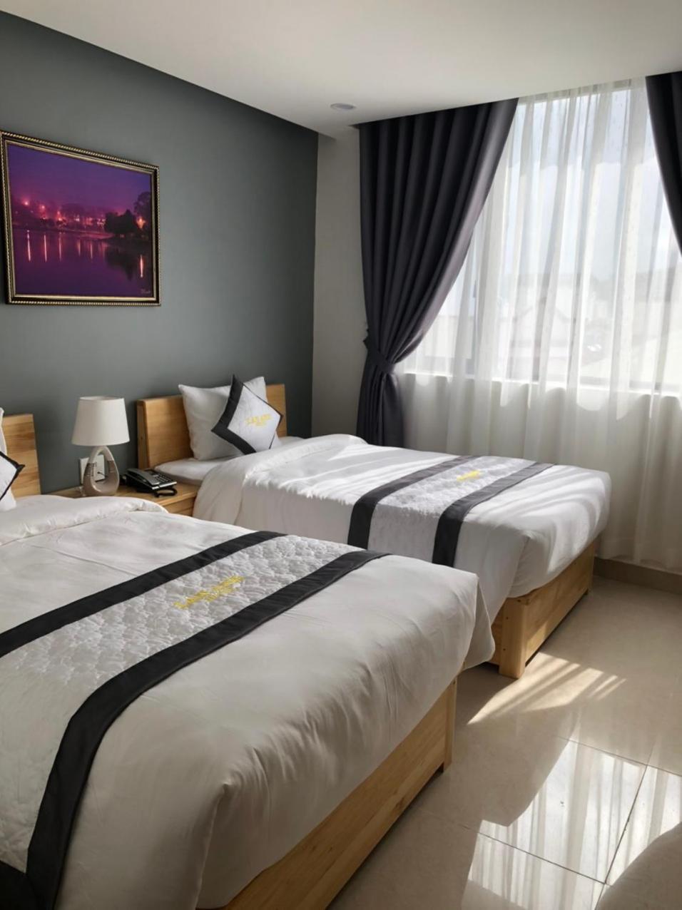 Lan Anh Hotel Da Lat Exterior photo